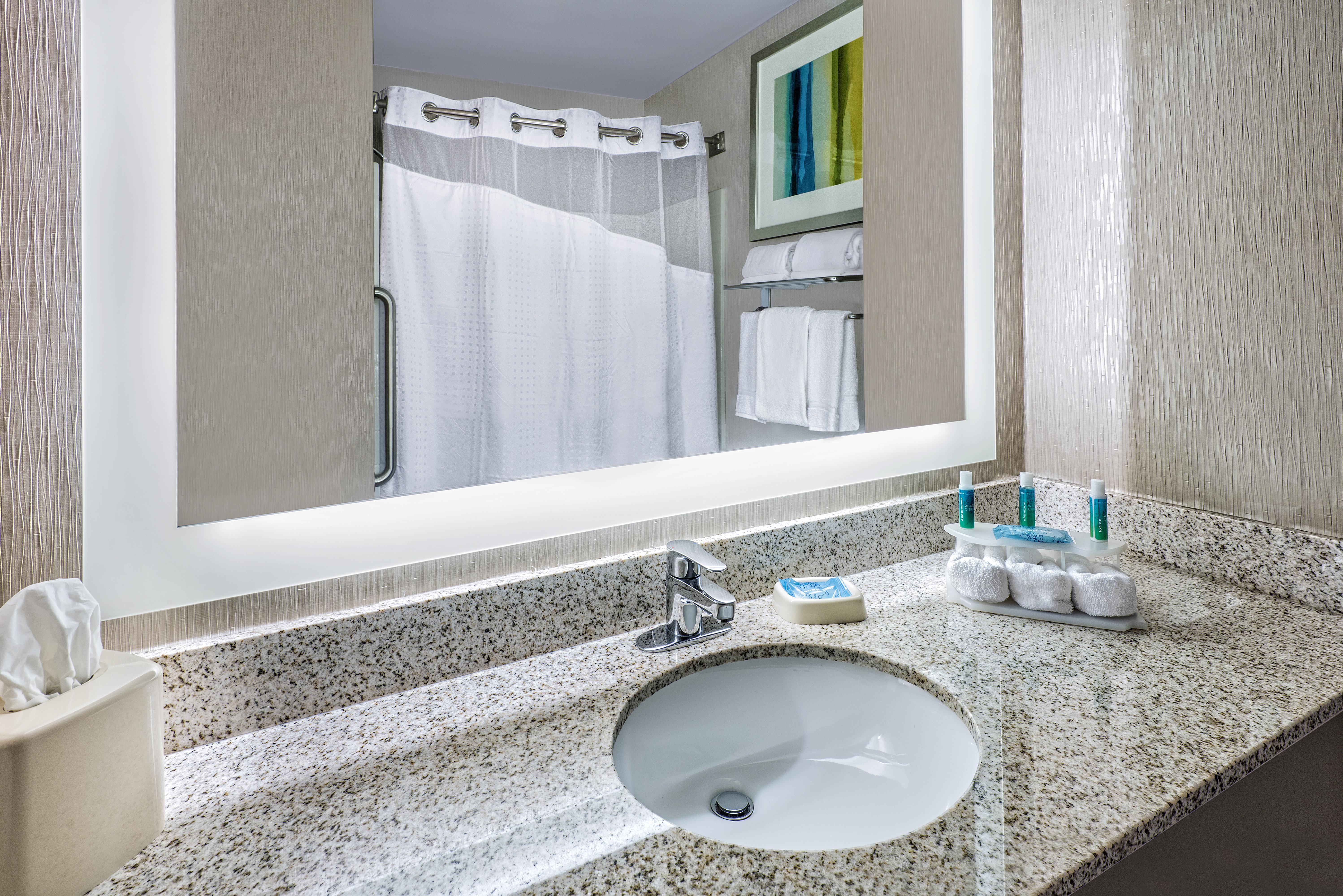 Holiday Inn Express Hotel And Suites Fort Worth/I-20 Εξωτερικό φωτογραφία