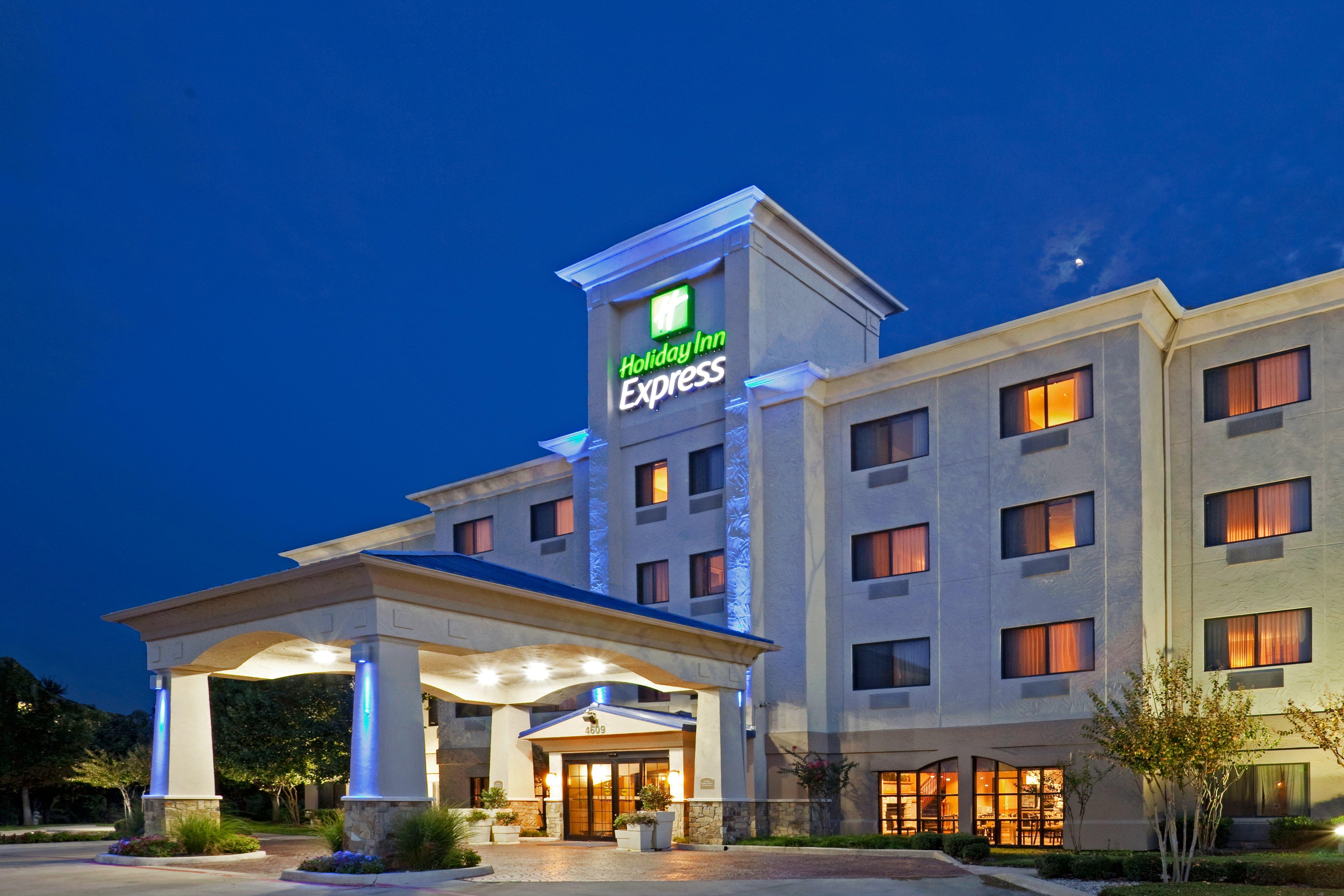 Holiday Inn Express Hotel And Suites Fort Worth/I-20 Εξωτερικό φωτογραφία