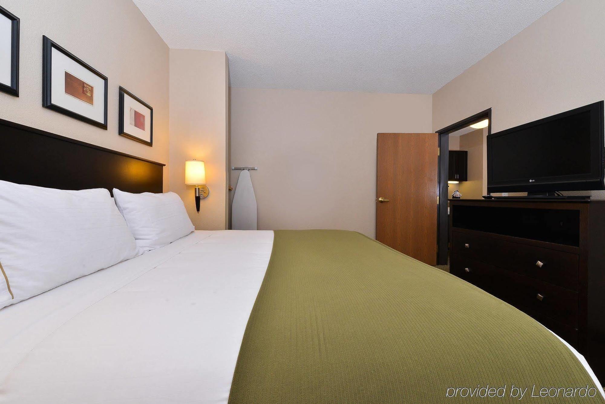 Holiday Inn Express Hotel And Suites Fort Worth/I-20 Εξωτερικό φωτογραφία